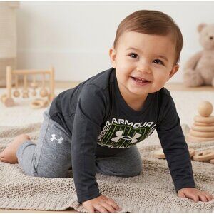 Under Armour Baby Boys 2-Piece Set Long Sleeve Shirt & Joggers Black/Gray 12M